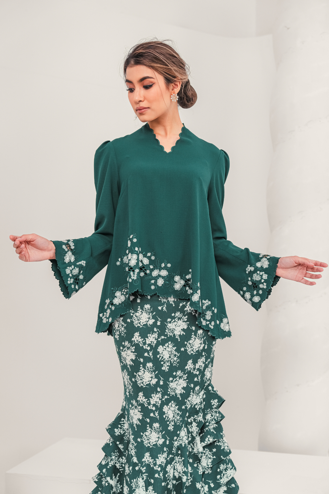 Permai Modern Kurung Summeraya in Forest Green