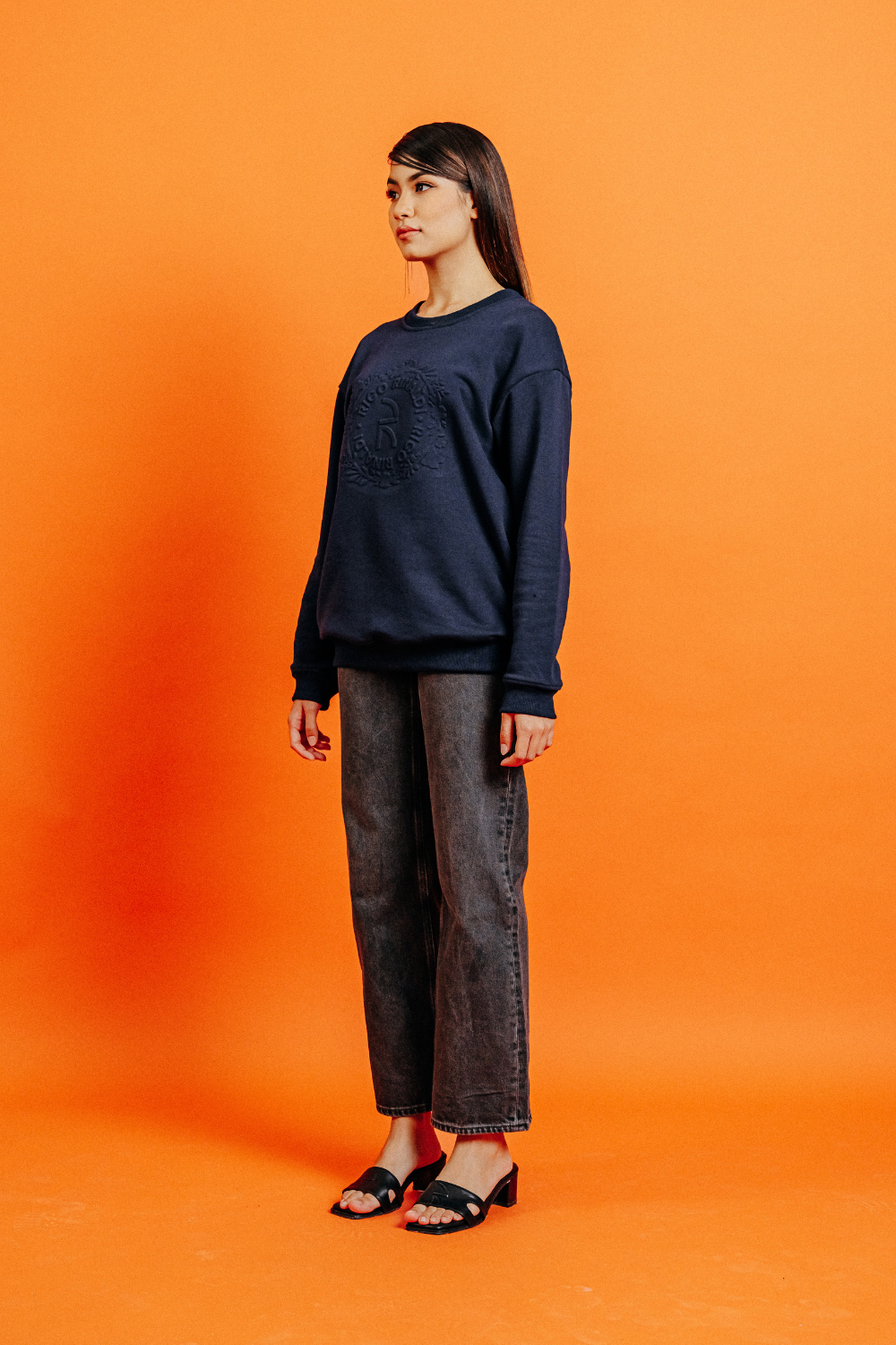 Cleo Sweatshirt in Navy Blue