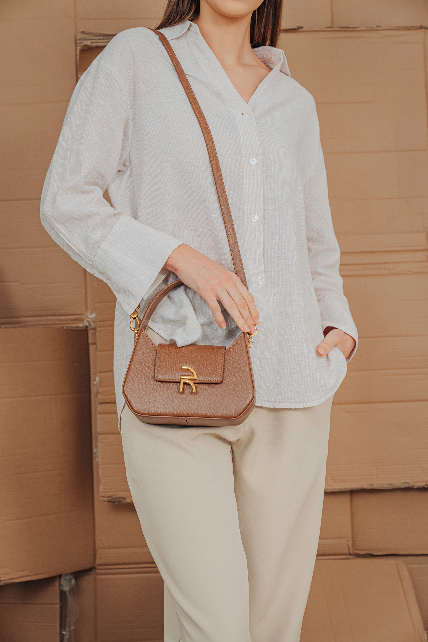 Elea Bag in Almond Brown