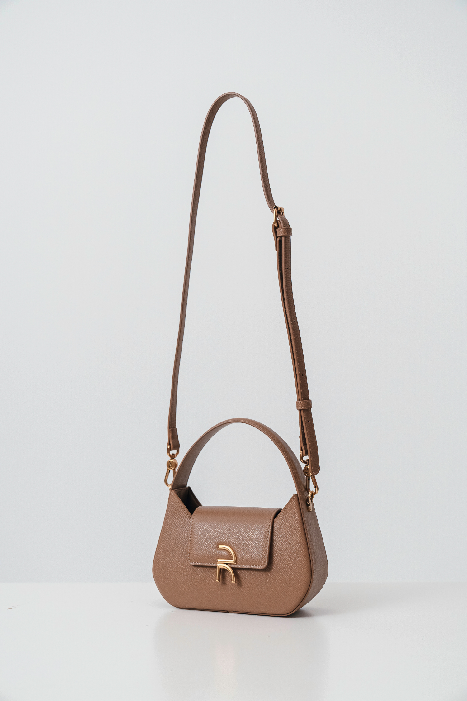 Elea Bag in Almond Brown