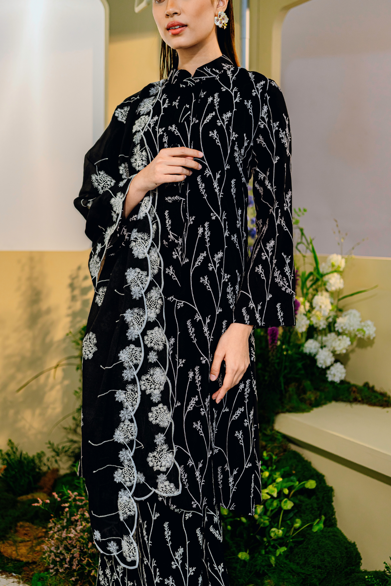 Bayu Long Modern Kurung Summeraya 2025 in Black