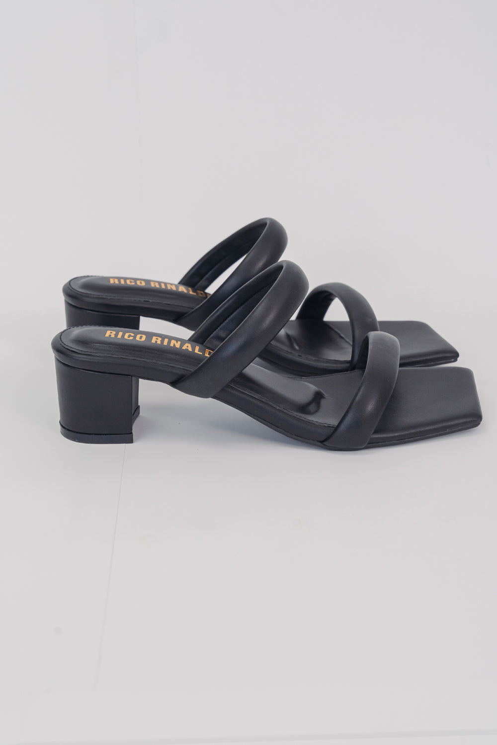 Seloka Heels in Black