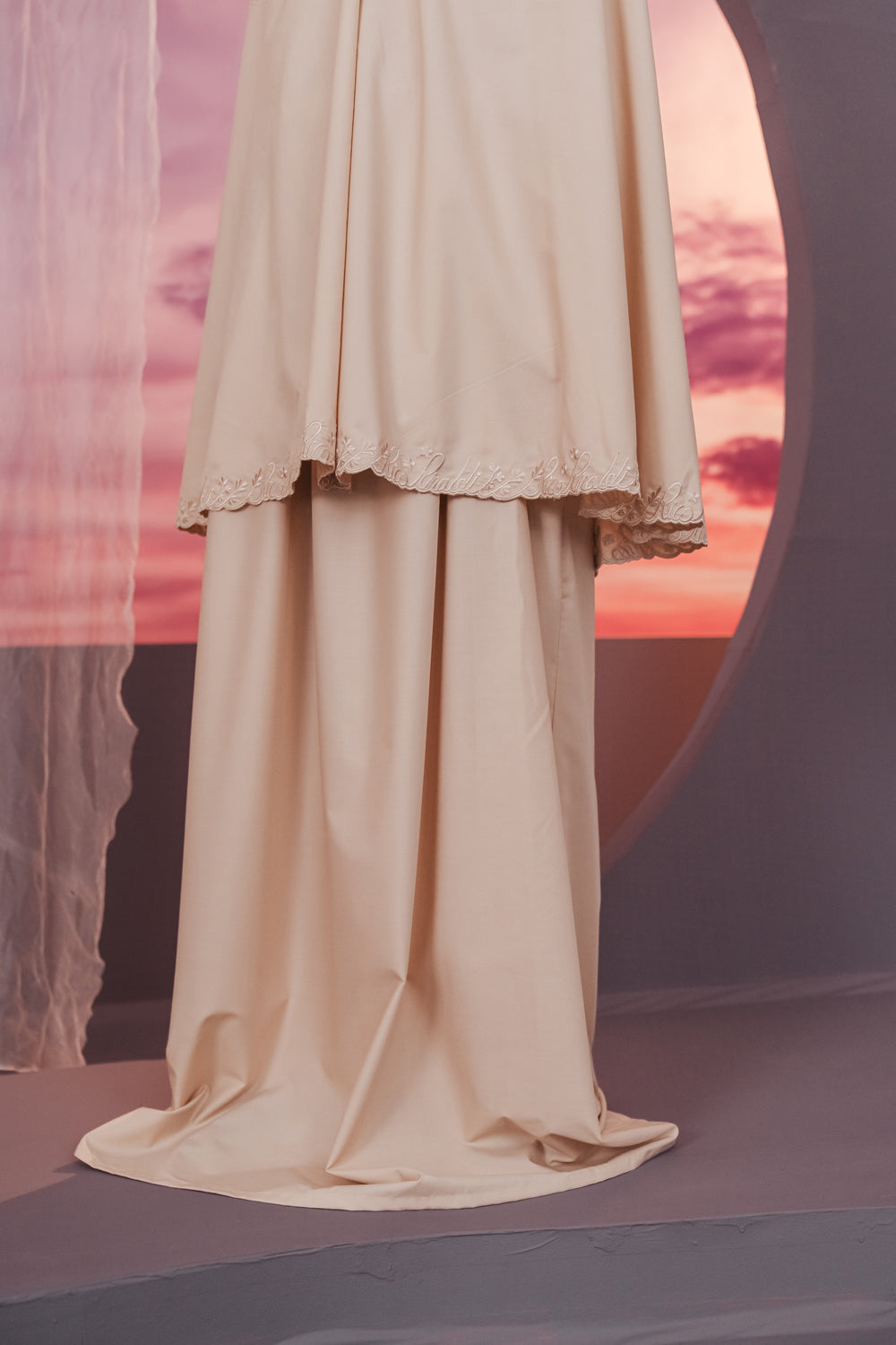 Faith Prayer Veil in Champagne (non-heat technology).